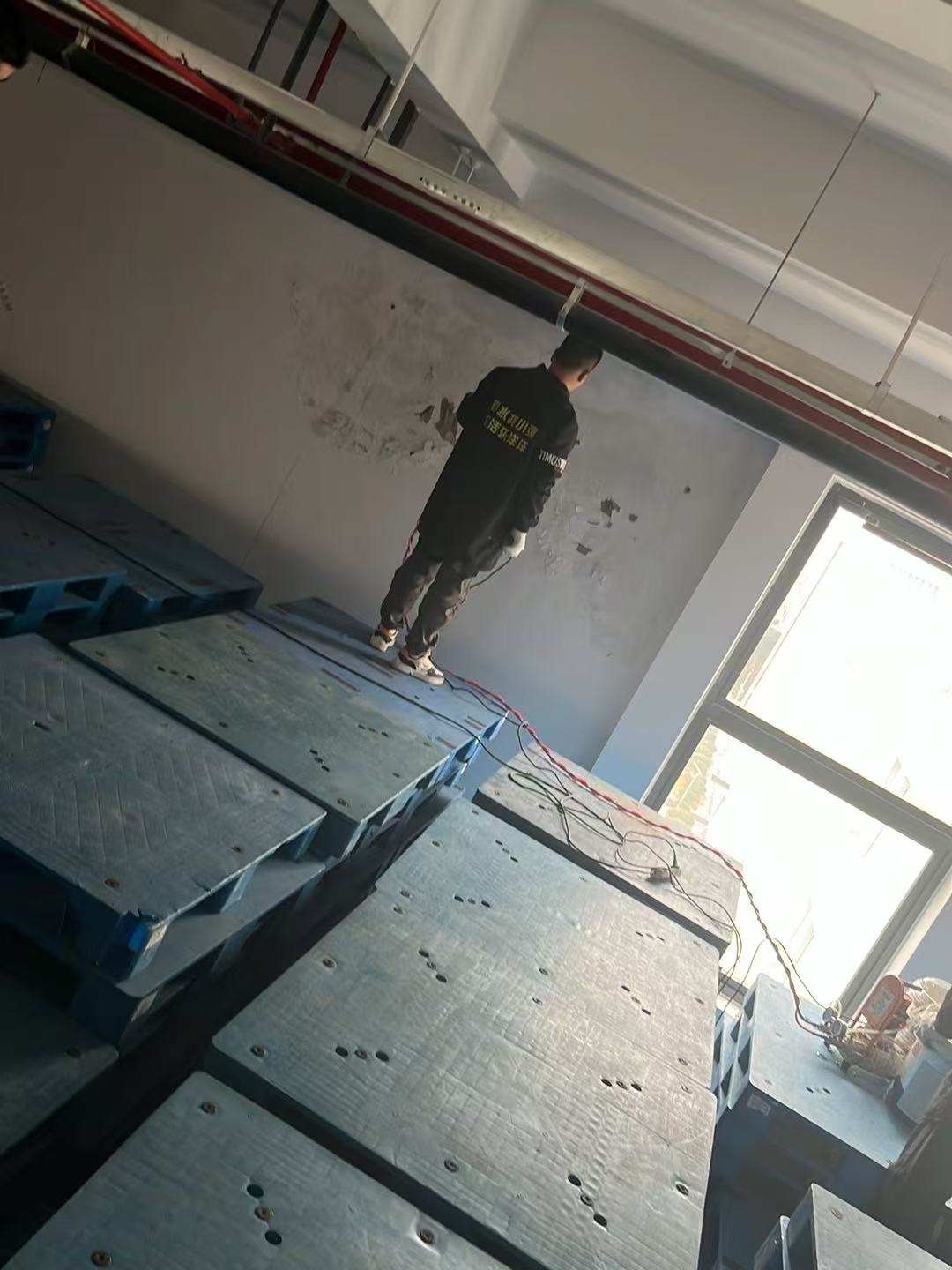 苏州吴江区中南世纪城南区地下室渗漏治理施工后效果（第1张）